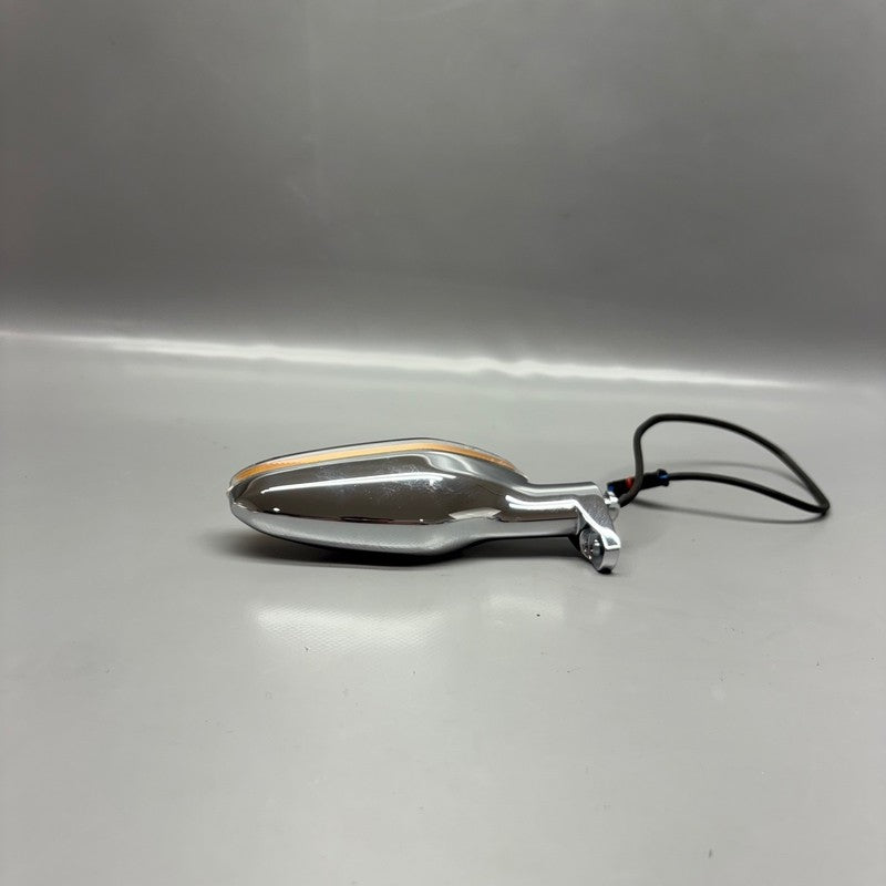 R18 B BMW R18 B SIGNAL LIGHT RIGHT 2020 2021 2022 2023 2024 OEM