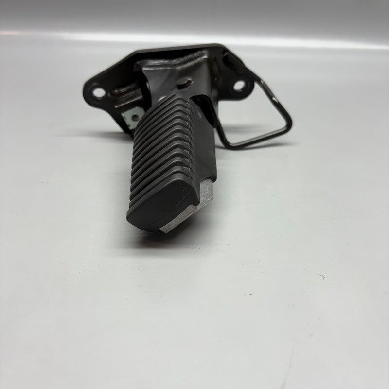 8558604 BMW C400X FOOTPEG RIGHT REAR 2018 2019 2020 OEM 8558604