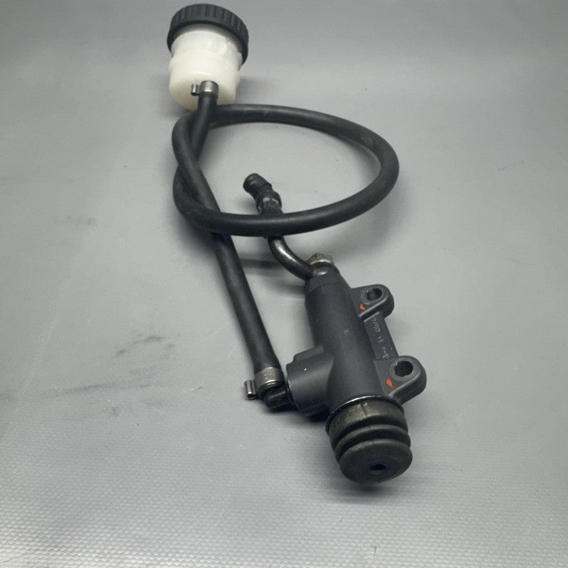 7650749 BMW K 1200LT BRAKE MASTER CYLINDER 2005 2006 2007 2008 OEM 7650749