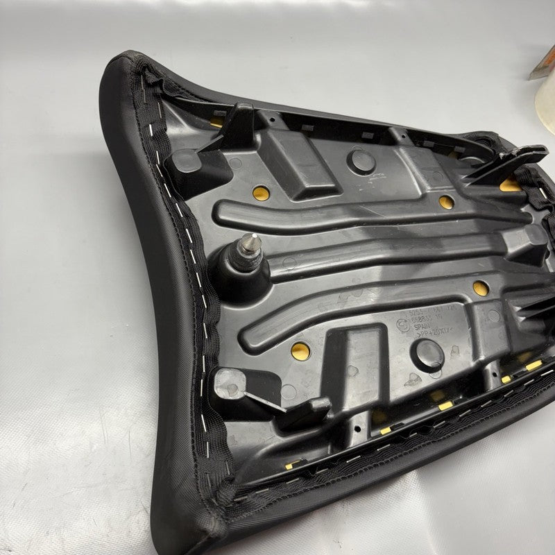 7667726 BMW R1200GS PASSENGER SEAT  2009 2010 2011 2012 2013 OEM 7667726