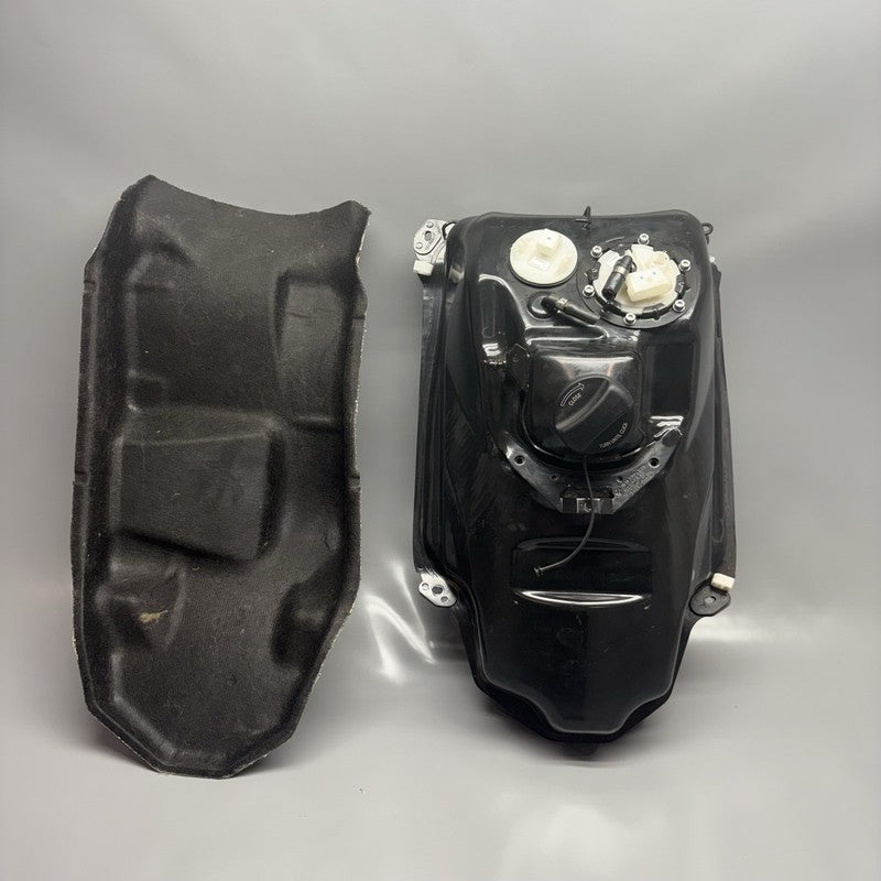C650 GT BMW C650 GT FUEL TANK 2011 2012 2013 2014 2015 OEM 