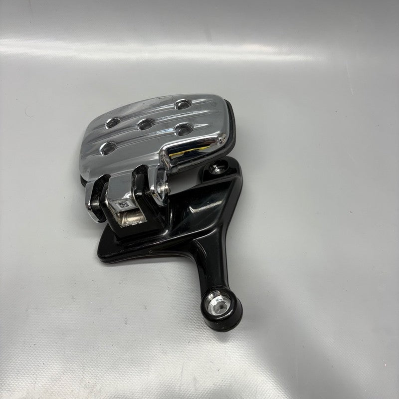 BMW R18 TRANSCONTINENTAL FOOTREST PLATE LEFT REAR 2020-2022 2023 2024 
