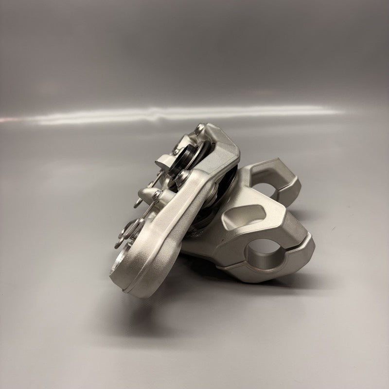 7924206 BMW R1300GS FORK BRIDGE UPPER 2022 2023 2024 OEM 7924206