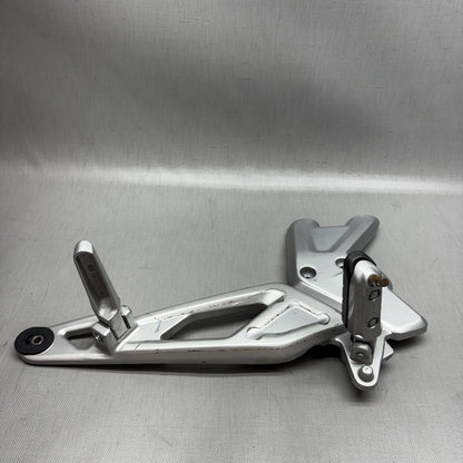 G 310R BMW G 310R FOOT REST PEG MOUNT BRACKET RIGHT 2016 2017 2018 2019 2020 OEM