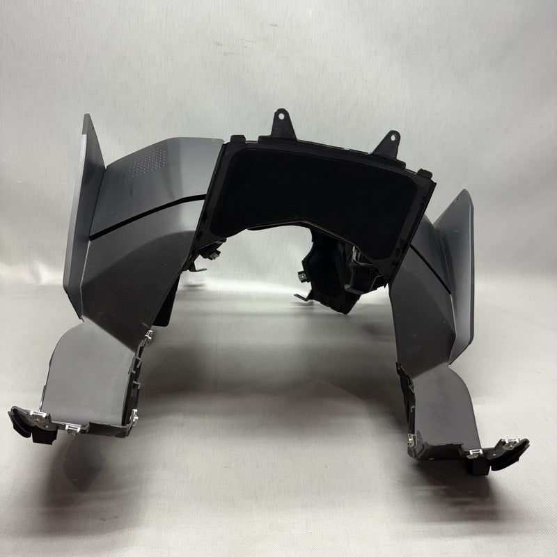 8527328 BMW C650 GT LEG SHIELD UPPER 2011 2012 2013 2014 2015 OEM 8527328