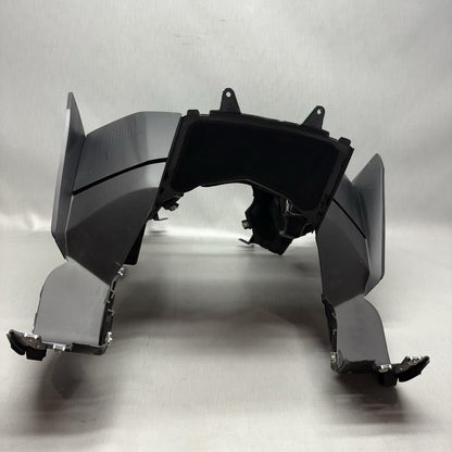 8527328 BMW C650 GT LEG SHIELD UPPER 2011 2012 2013 2014 2015 OEM 8527328