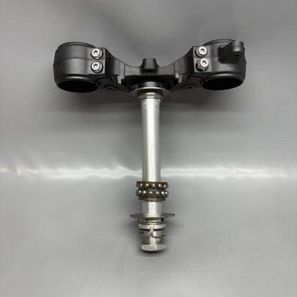 8526069 BMW M1000R LOWER FORK CROSS BRACE 2021 2022 2023 2024 OEM 8526069